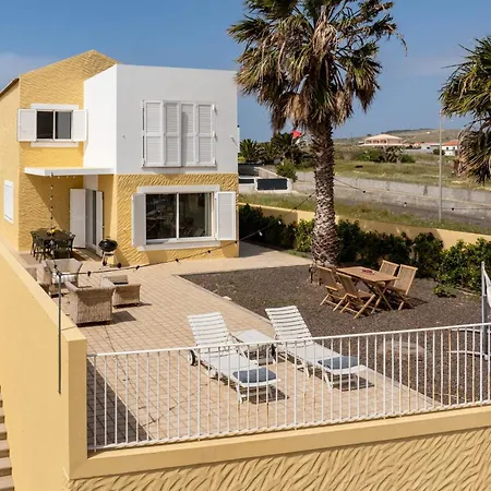 Casa Da Moagem By An Island